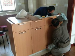 橱柜台面及台盆柜安装