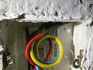 强、弱电路穿线施作