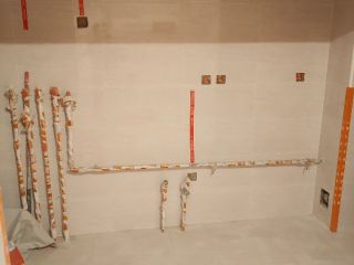 厨房、卫生间墙砖施作