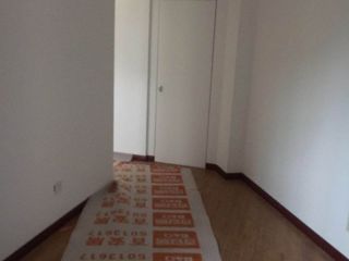 成品门及墙纸铺贴