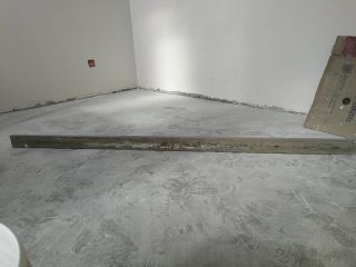 地砖铺贴及地面找平施作