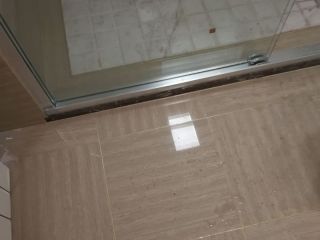地砖铺贴及地面找平施作