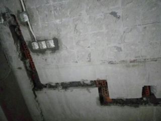 水、电管开槽施工