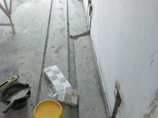 水、电管开槽施作