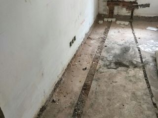 水、电管开槽施作