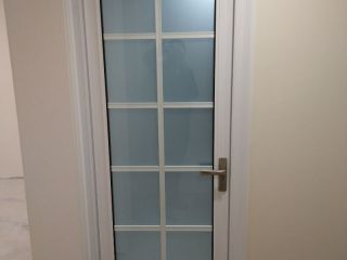 成品门及墙纸铺贴