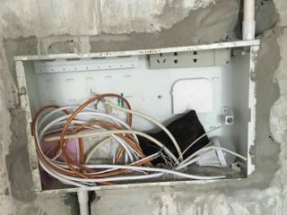 水、电管开槽施工