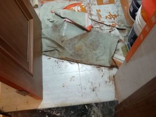 地砖铺贴及地面找平施作