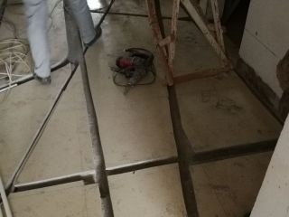 水电线管开槽施工