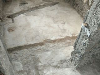 水、电管开槽施作
