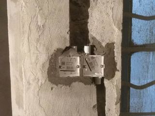 水、电管开槽施作