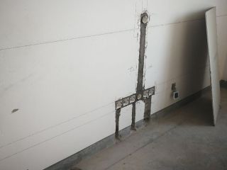 水、电管开槽施作