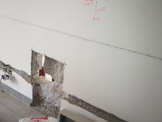 水、电管开槽施作