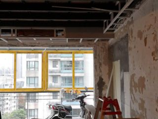 地砖铺贴及地面找平施作