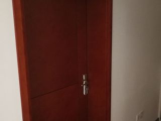 成品门及墙纸铺贴