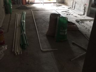 水、电管开槽施作