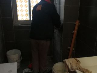 套装门、踢脚线安装