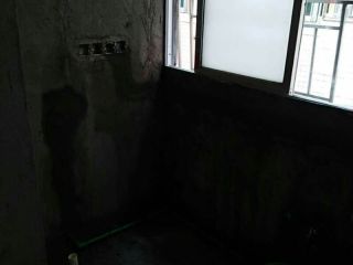 水、电管开槽施作