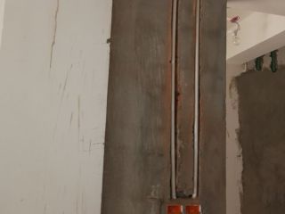 水、电管开槽施作