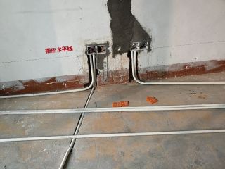强、弱电布管穿线