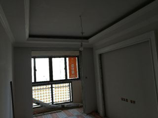 墙、顶面腻子批嵌