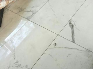 地砖铺贴及地面找平施作