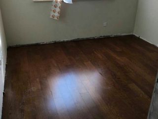 实木复合地板铺设