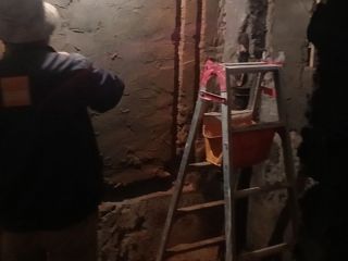 水、电管开槽施作