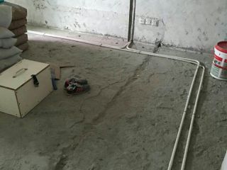 水、电管开槽施作