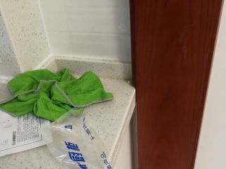 成品门及墙纸铺贴