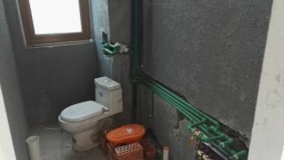水、电管开槽施作