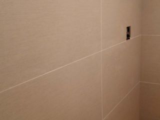 厨房、卫生间墙砖施作