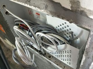 强、弱电布管穿线