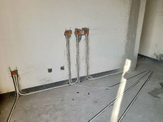 水、电管开槽施作