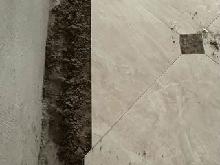 地砖铺贴及地面找平施作