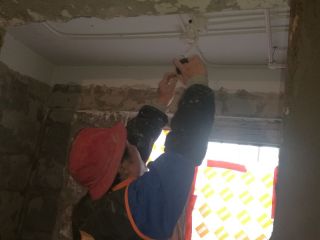 强、弱电路穿线施作