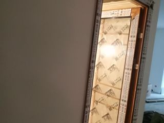 成品门及墙纸铺贴