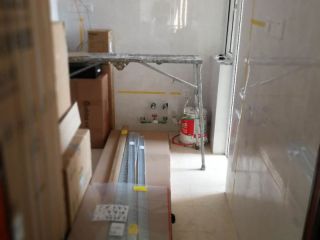厨房、卫生间墙砖施作