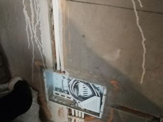 强、弱电路穿线施作