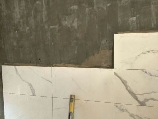 厨房、卫生间墙砖施作