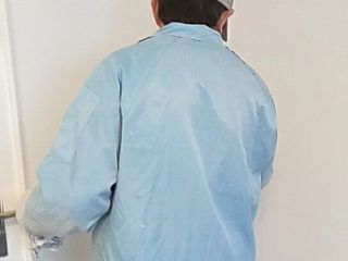 套装门、踢脚线安装