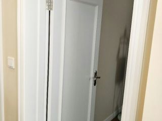 套装门、踢脚线安装