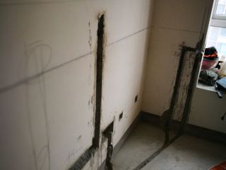 水、电管开槽施作