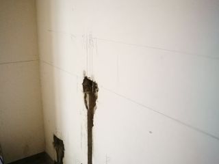 水、电管开槽施作