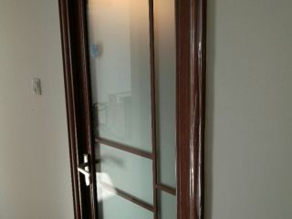 成品门及墙纸铺贴
