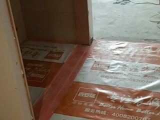 地砖铺贴及地面找平施作