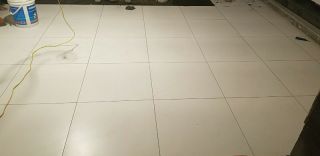 厨房、卫生间墙砖施作