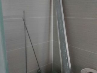 厨房、卫生间墙砖施作