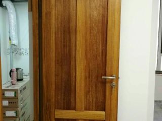 成品门及墙纸铺贴