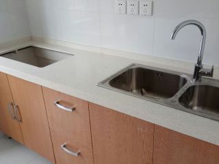 集成吊顶及橱柜柜体安装